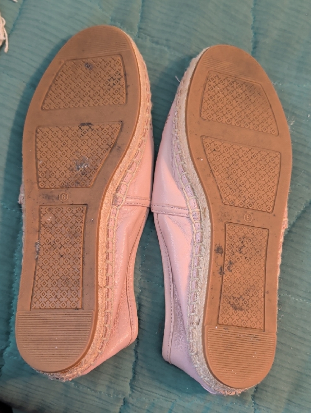 Tory Burch Women’s Pink Perforated Leather Slip-On Espadrilles Size 6 - Picture 2 of 8